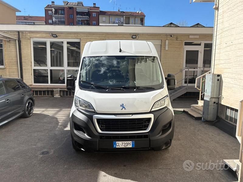 Usata Peugeot Boxer S 140 CV (102 kW) 2022 Bianco Furgone