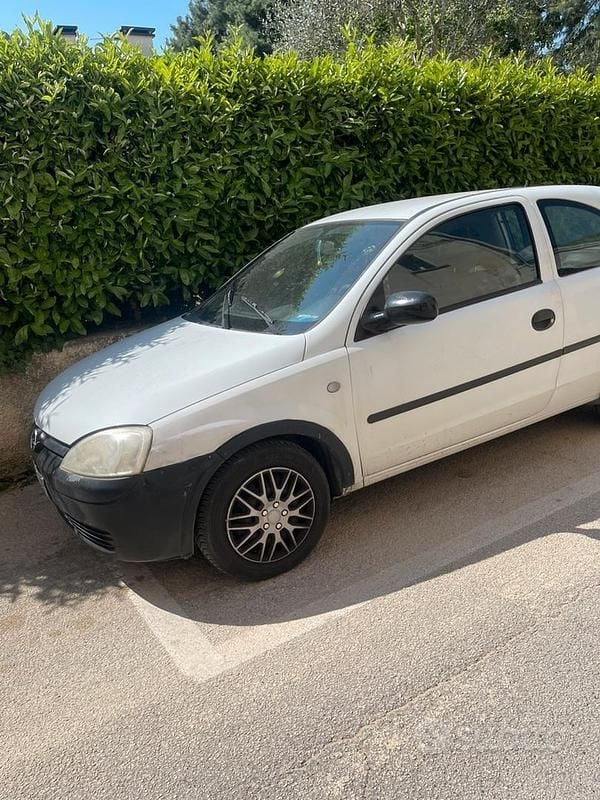 Occasion Opel Corsa 75 ch (55 kW) 2002 Blanc Citadine