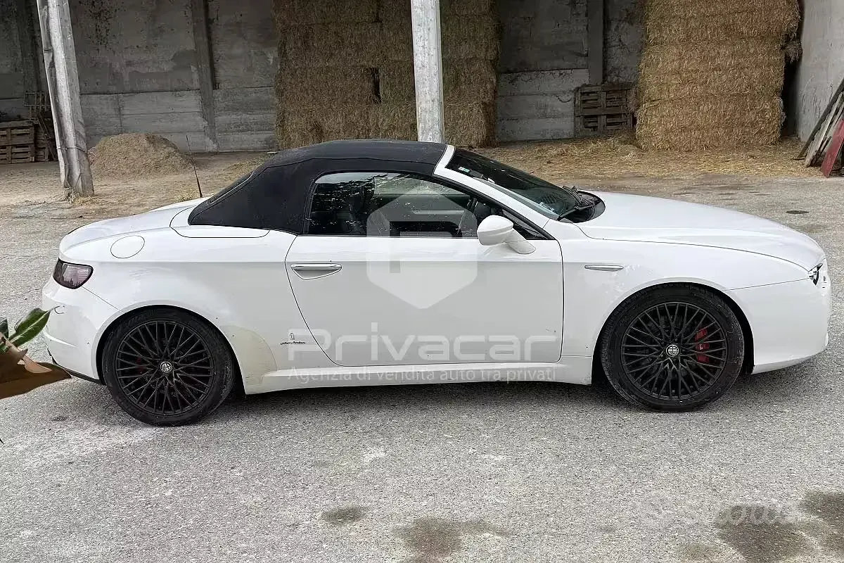Usata Alfa Romeo Spider 200 CV (147 kW) 2007 Bianco Cabrio
