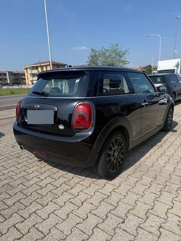 Brugt Mini Cooper Hype 95 HK (69 kW) 2017 Sort Hatchback