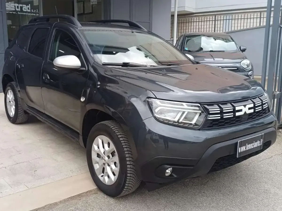 Usata Dacia Duster Expression 114 CV (83 kW) 2023 Grigio SUV