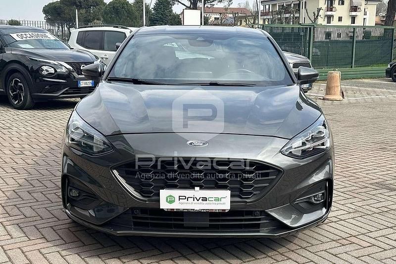 Usata Ford Focus ST-Line 120 CV (88 kW) 2019 Grigio Utilitaria