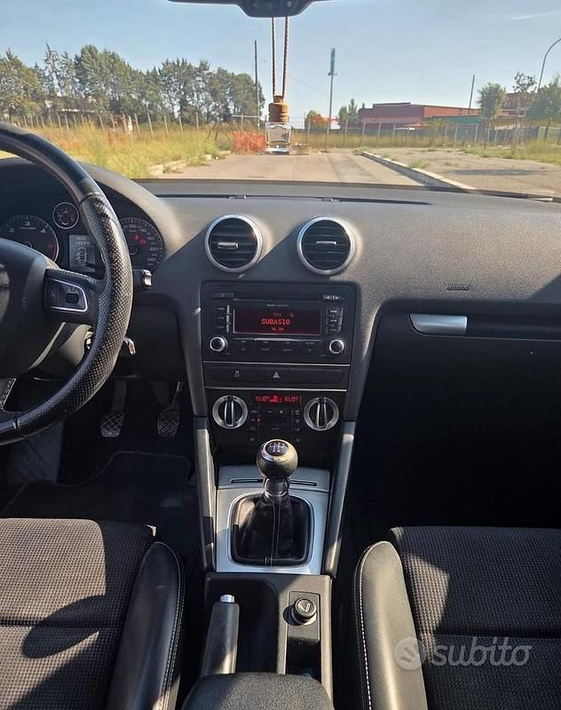 Usata Audi A3 Attraction 105 CV (77 kW) 2012 Nero Berlina