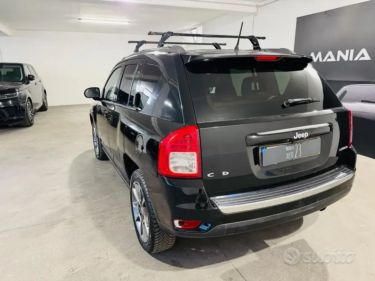 Usata Jeep Compass Overland 163 CV (119 kW) 2015 Nero SUV