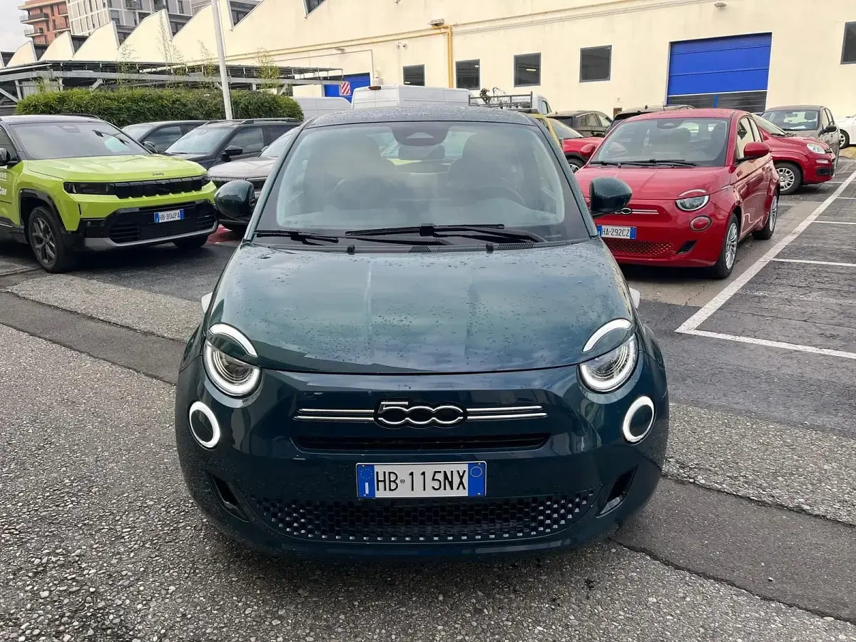 Nuova Fiat 500 65 CV (47 kW) 2025 Blu Berlina