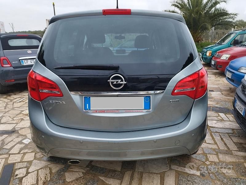Usata Opel Meriva Cosmo 110 CV (80 kW) 2014 Grigio Monovolume