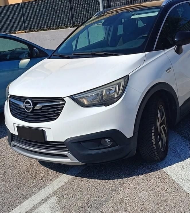 Usata Opel Crossland X Innovation 100 CV (73 kW) 2018 SUV