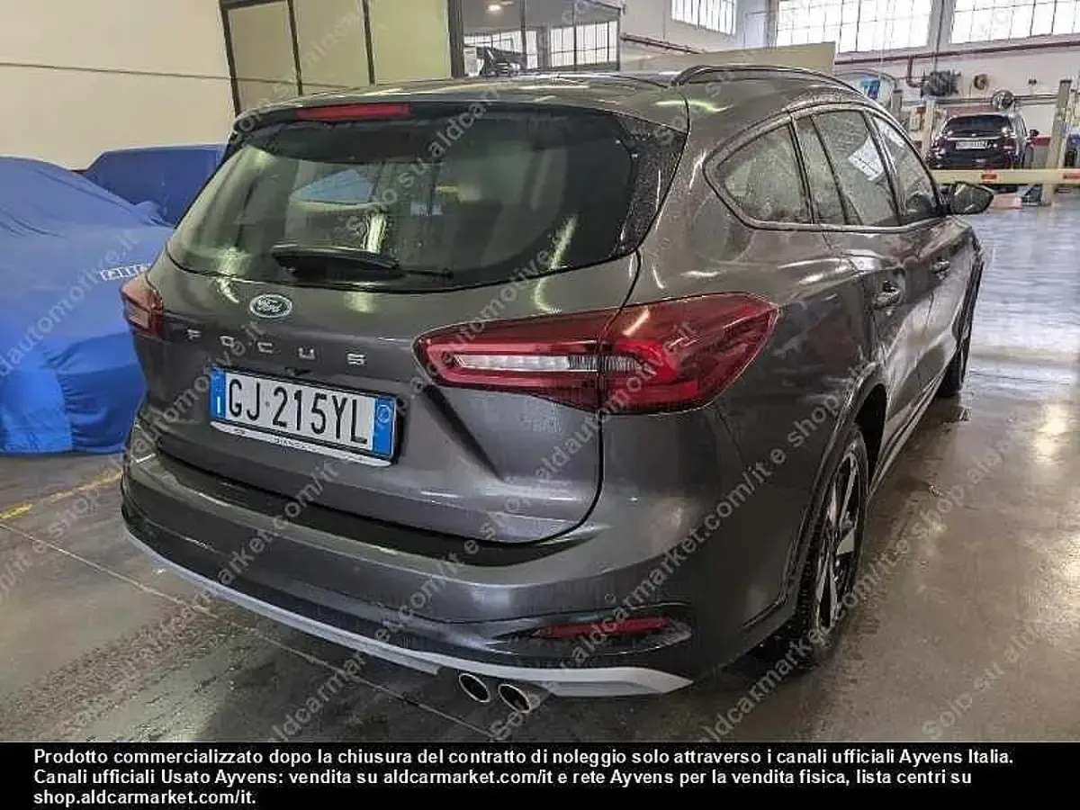 Usata Ford Focus Active 120 CV (88 kW) 2022 Grigio SUV