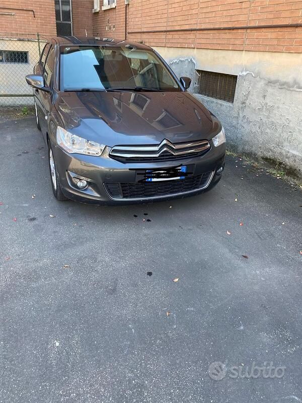 Verde Usata 2016 Citroën C-Elysee I Tre volumi | 6700 € (Buon prezzo) - Immagine 1/4