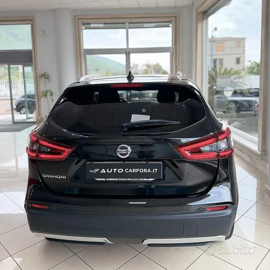 Gebraucht Nissan Qashqai N-Connecta 116 PS (85 kW) 2020 Schwarz SUV