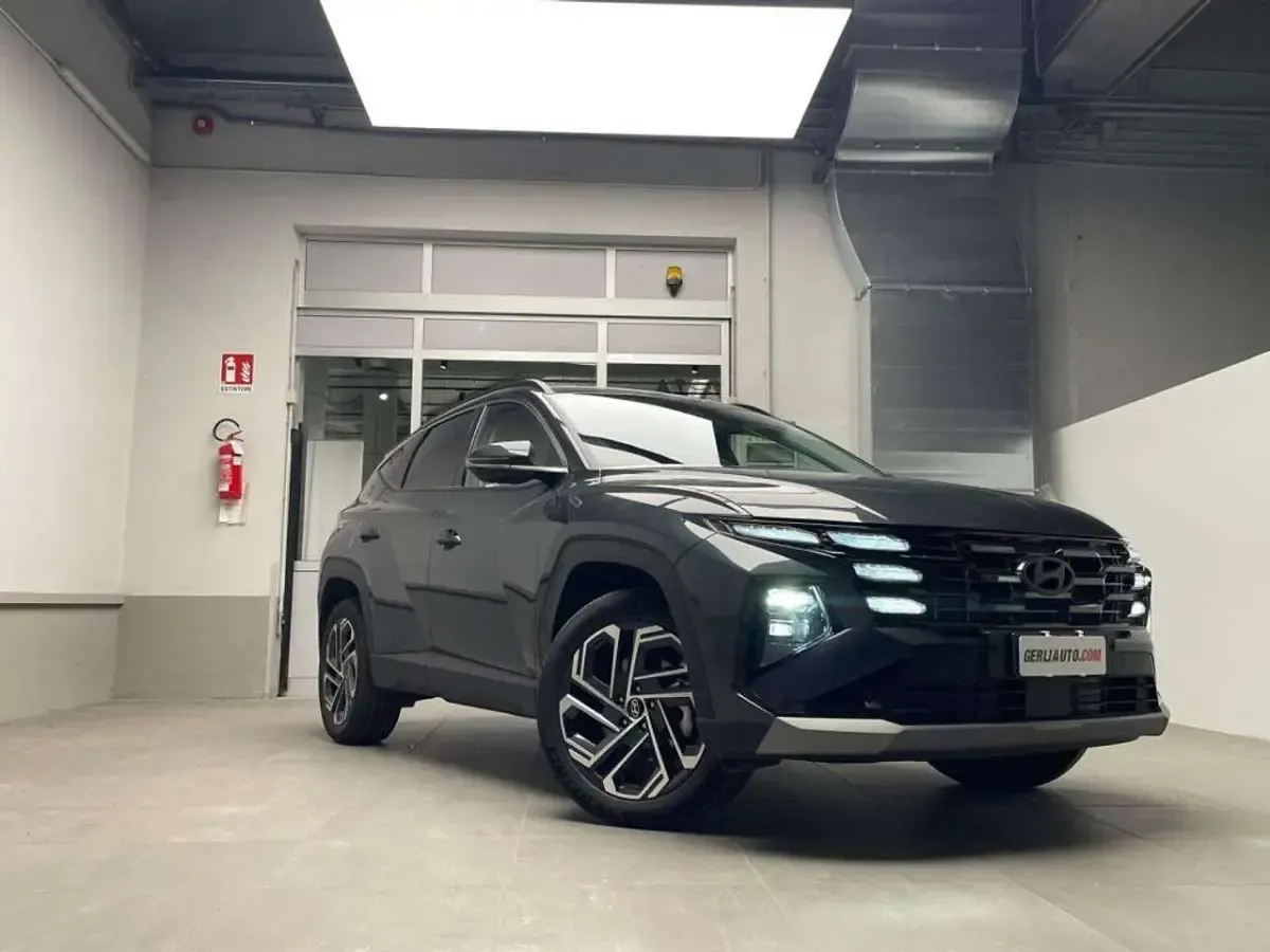 Nuova Hyundai Tucson 160 CV (117 kW) 2025 Grigio SUV
