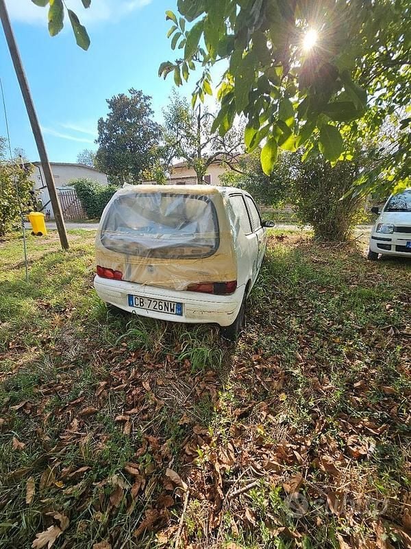 Usata Fiat 600 2002 Bianco Berlina