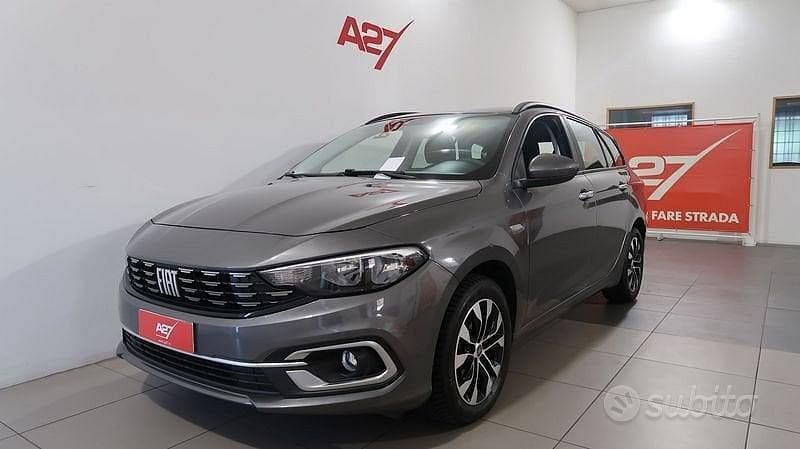 Usata Fiat Tipo City Life 131 CV (96 kW) 2023 Grigio scuro Station wagon