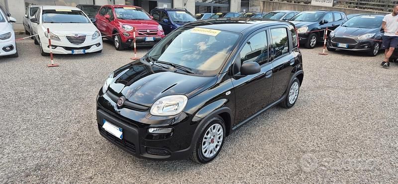 Nero Usata 2024 Fiat Panda S Tre volumi | 9950 € (Super prezzo) - Immagine 1/4