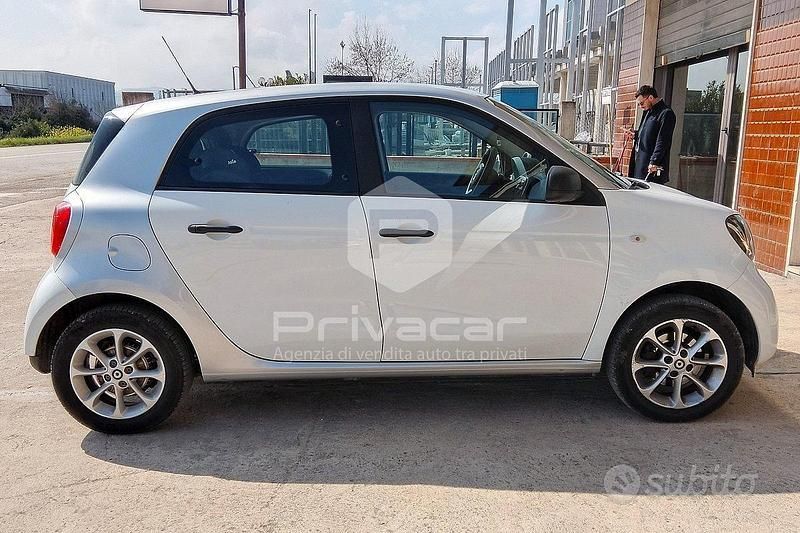 Usata Smart ForFour 71 CV (52 kW) 2019 Bianco Utilitaria