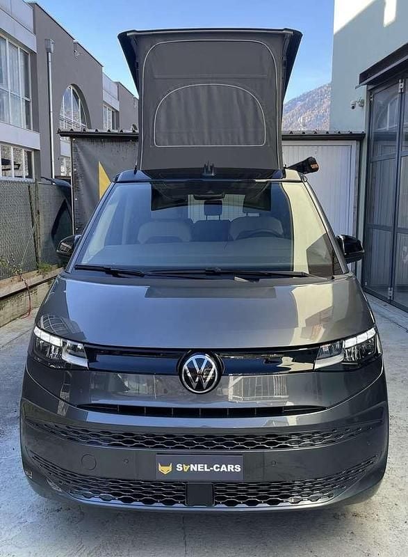 Nuova VW California Beach 150 CV (110 kW) 2025 Indiumgrey mett (x32t) Furgone