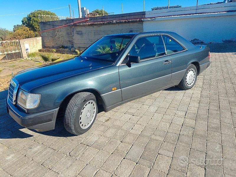 Usata Mercedes E300 188 CV (138 kW) 1989 Coupé