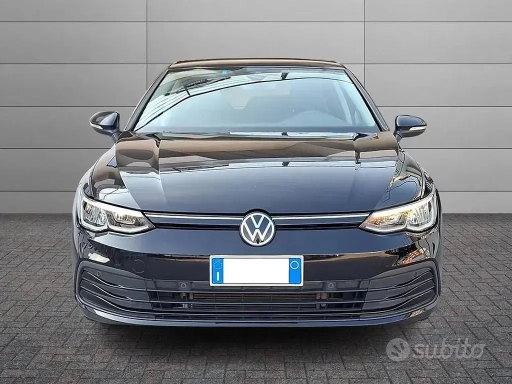 Używany VW Golf VII Life 116 KM (85 kW) 2020 Sedan/Limuzyna