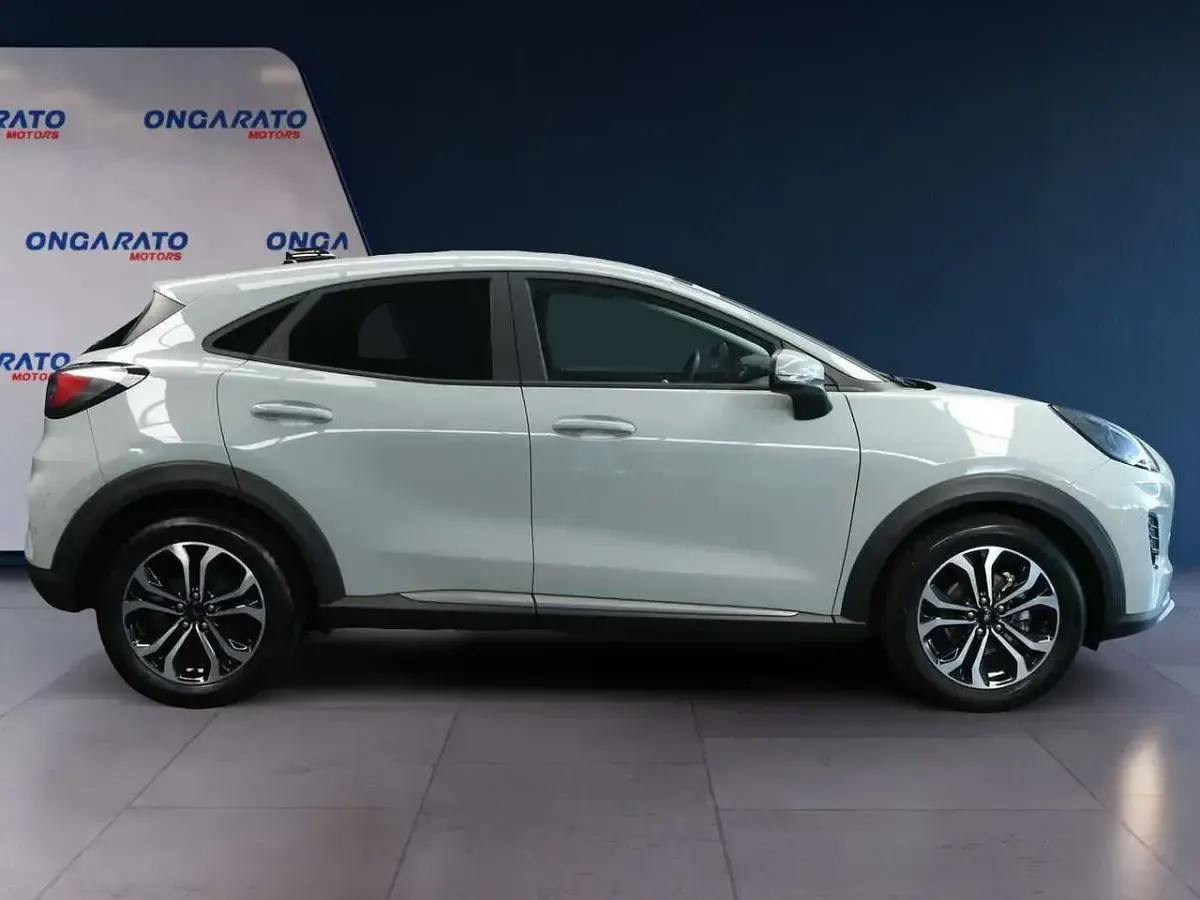 Usata Ford Puma Titanium 124 CV (91 kW) 2025 Grigio SUV