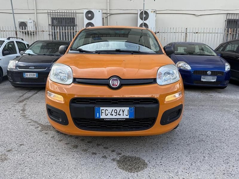 Arancione Usata 2017 Fiat Panda Lounge Due volumi | 5900 € (Ottimo prezzo) - Immagine 1/4