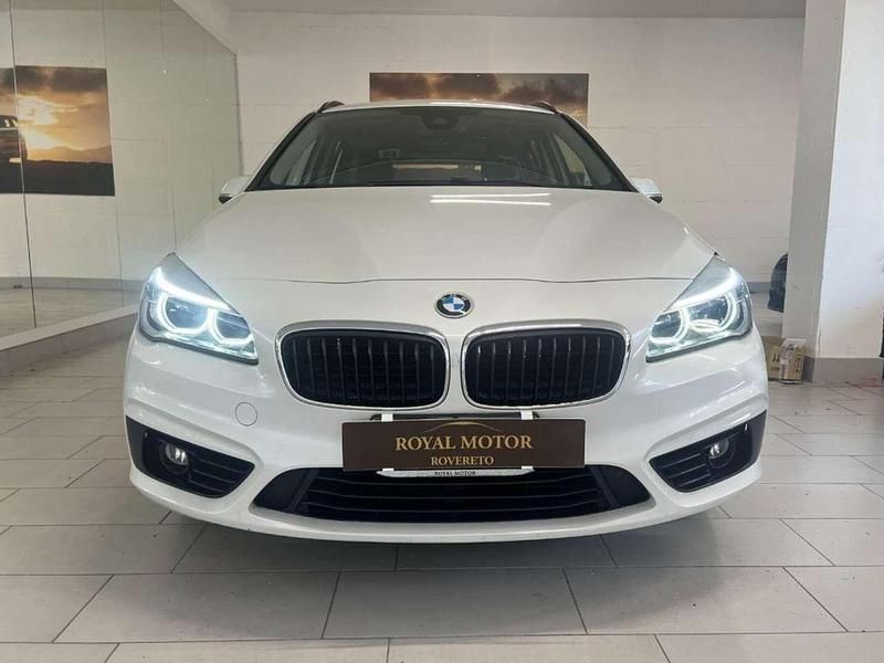 Usata BMW 218 Gran Tourer Sport Line 150 CV (110 kW) 2016 Bianco Monovolume