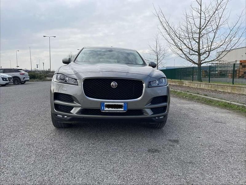 Usata Jaguar F-Pace Portfolio 241 CV (177 kW) 2018 Grigio SUV