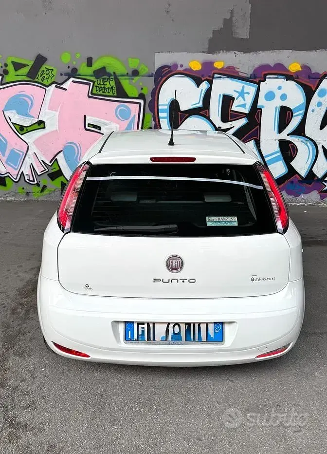 Usata Fiat Punto Evo Active 77 CV (56 kW) 2012 Bianco Utilitaria