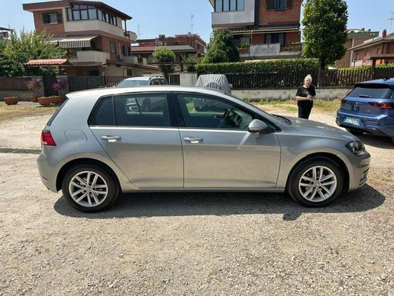 Usata VW Golf VII Business 110 CV (80 kW) 2017 Argento Berlina