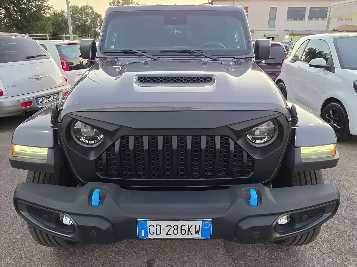 Usata Jeep Gladiator 264 CV (194 kW) 2021 Grigio Pick-up