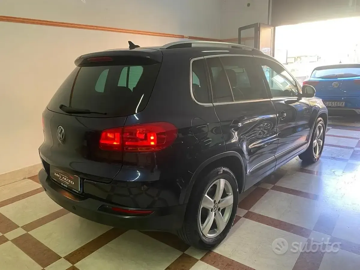 Usata VW Tiguan Style 140 CV (102 kW) 2015 Blu SUV