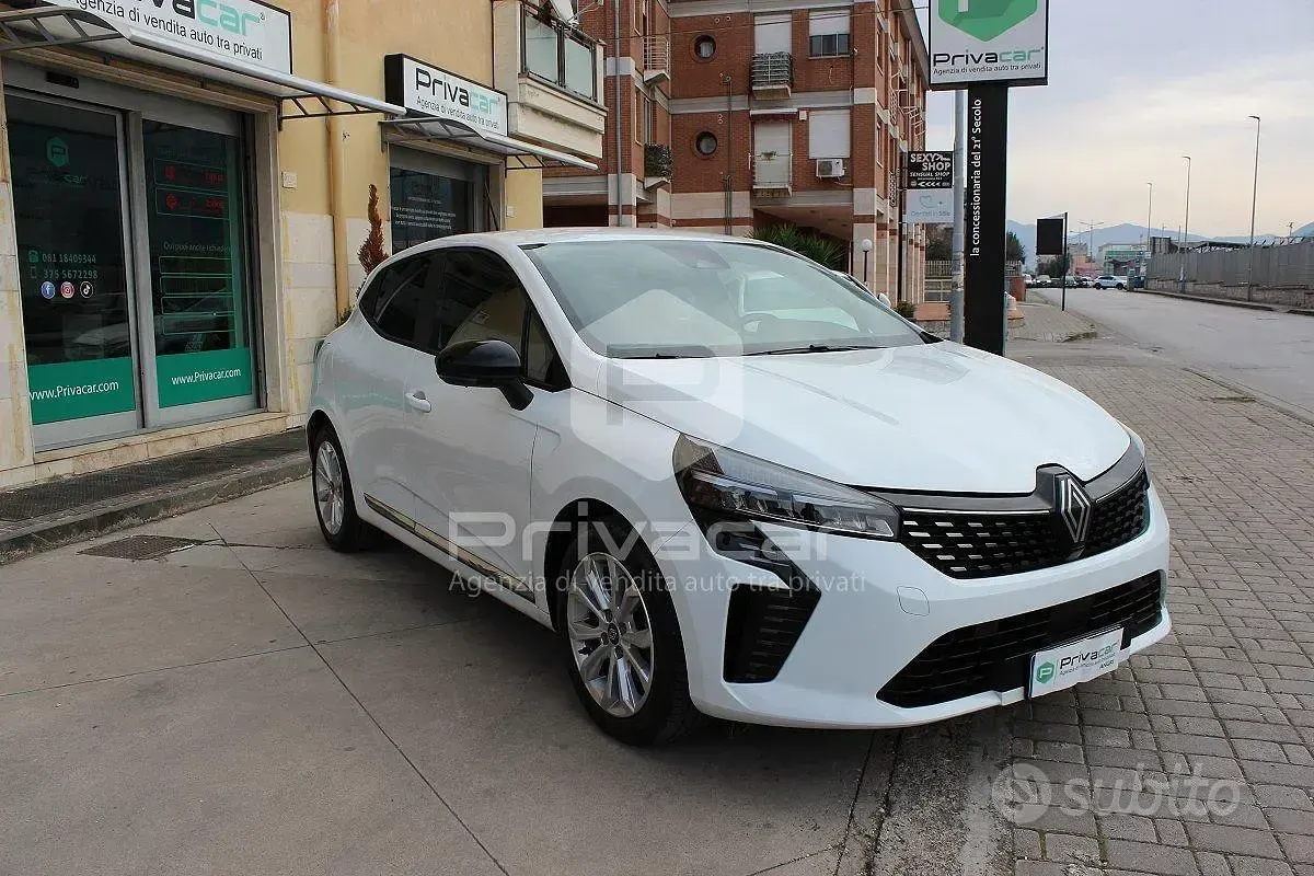 Usata Renault Clio Evolution 101 CV (74 kW) 2024 Bianco Utilitaria