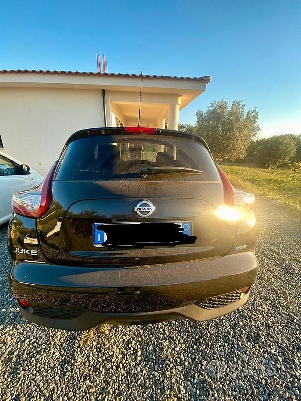 Usata Nissan Juke 110 CV (80 kW) 2016 Nero SUV