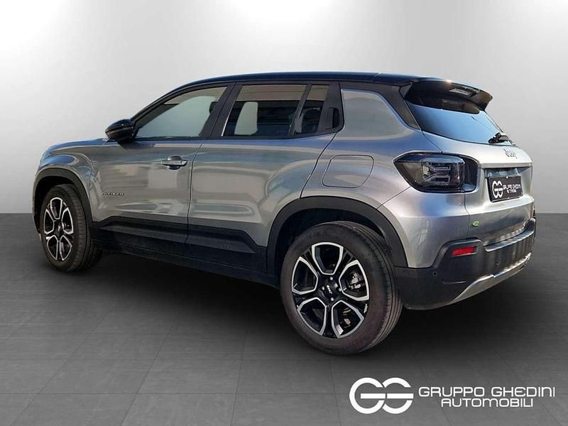 Usata Jeep Avenger Summit 101 CV (74 kW) 2024 Grigio SUV