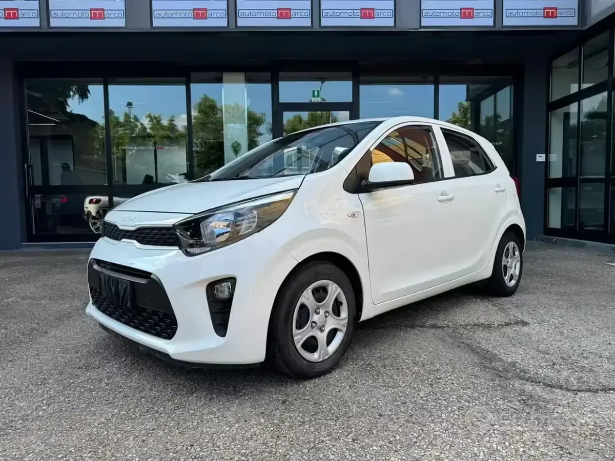 Usata Kia Picanto Urban 67 CV (49 kW) 2022 Bianco Utilitaria