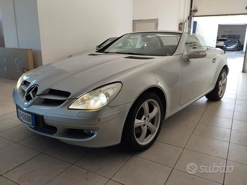 Usata Mercedes SLK200 163 CV (119 kW) 2005 Grigio Cabrio