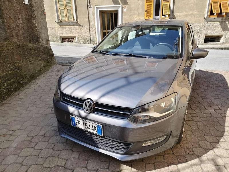 Usata VW Polo Comfortline 69 CV (50 kW) 2012 Grigio Utilitaria