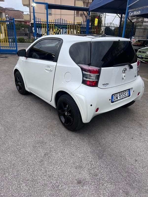 Usata Toyota iQ 68 CV (50 kW) 2009 Utilitaria