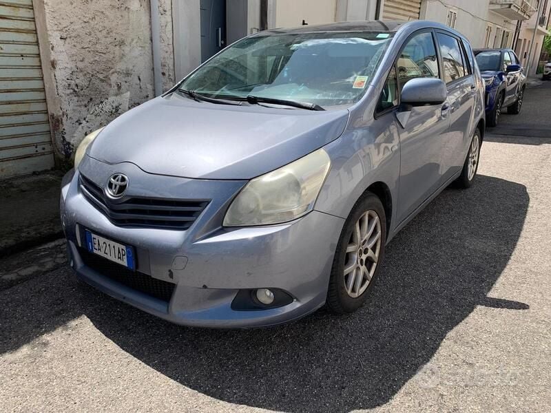 Usata Toyota Corolla Verso 130 CV (95 kW) 2009 Monovolume