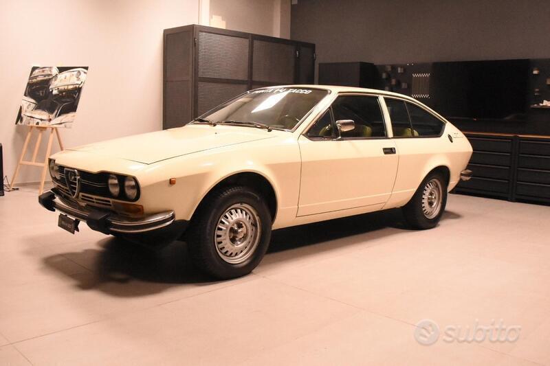 Usato 1981 Alfa Romeo Alfetta GT/GTV 2.0 Benzin 130 CV (16.000 €)
