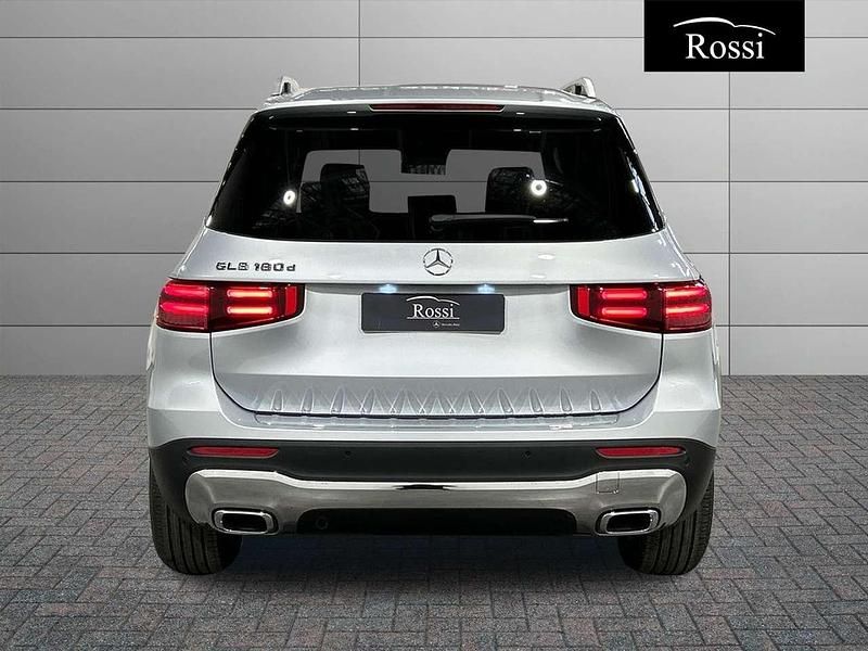 Nuova Mercedes GLB180 116 CV (85 kW) 2026 Argento hightech SUV