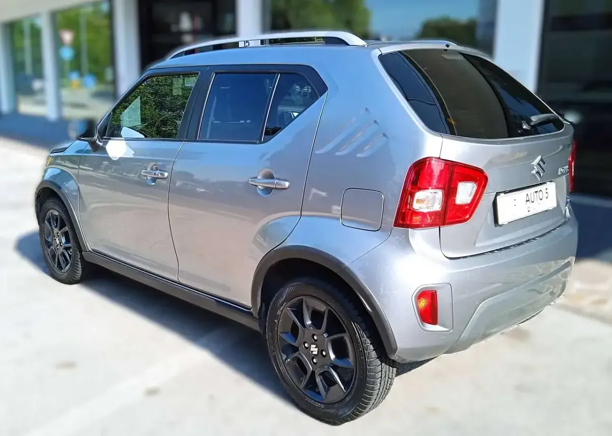 Usata Suzuki Ignis 83 CV (61 kW) 2021 Steel grey SUV