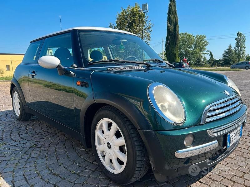 Usata Mini ONE 2004 Verde Utilitaria