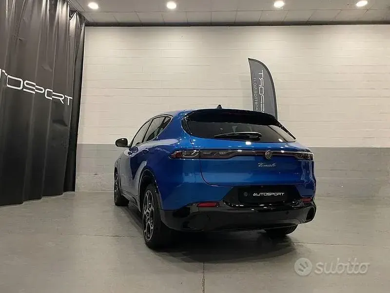 Usado Alfa Romeo Tonale Veloce 131 CV (96 kW) 2024 Azul SUV