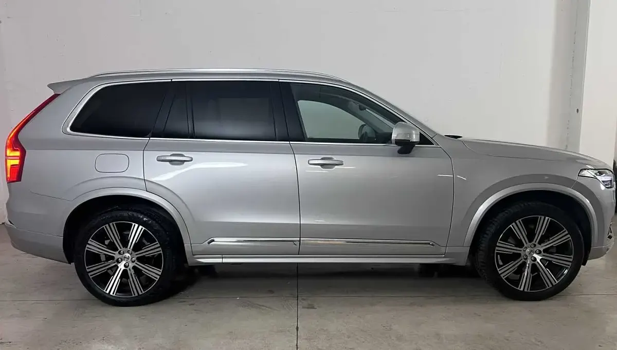 Usata Volvo XC90 173 CV (127 kW) 2024 Argento SUV