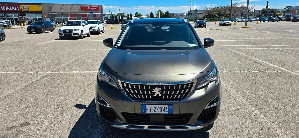 Usata Peugeot 3008 131 CV (96 kW) 2020 Grigio SUV