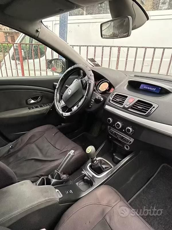 Usata Renault Mégane 110 CV (80 kW) 2009 Grigio Berlina