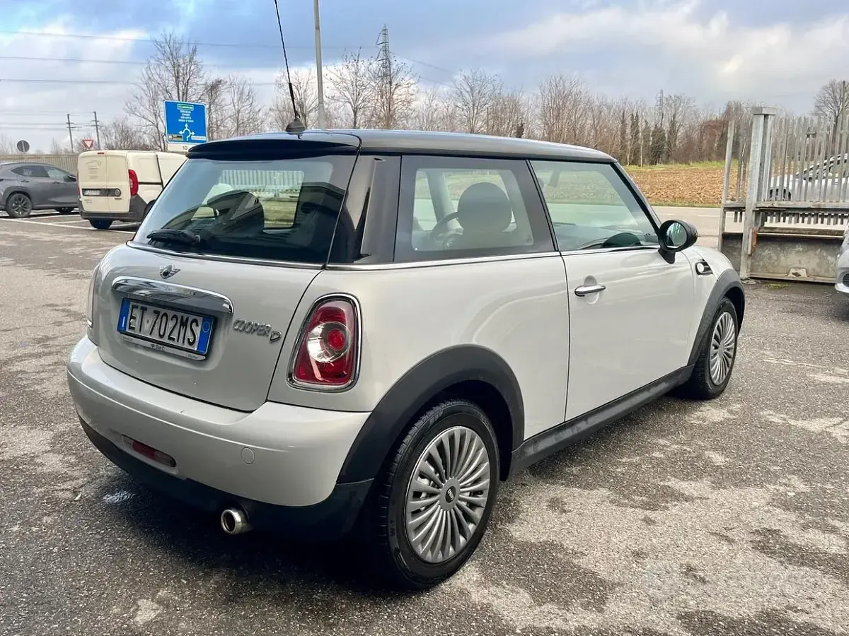 Usata Mini Cooper Coupé 143 CV (105 kW) 2013 Grigio Coupé