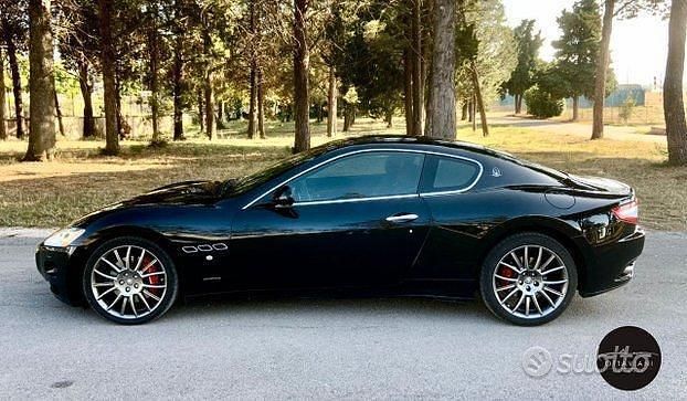 Usata Maserati Granturismo 440 CV (323 kW) 2010 Nero Coupé