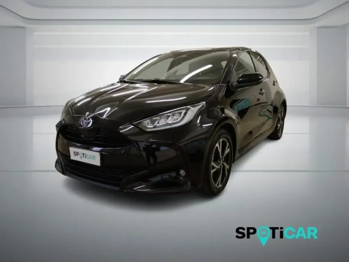 Usata Toyota Yaris Trend 92 CV (67 kW) 2025 Utilitaria