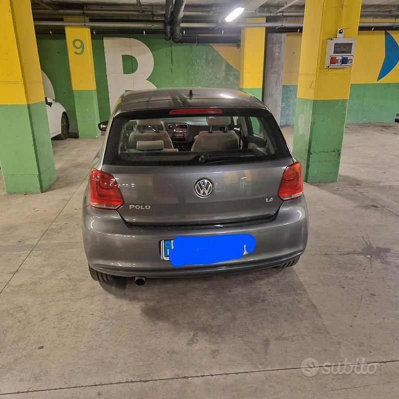 Usata VW Polo 85 CV (62 kW) 2009 Grigio Utilitaria